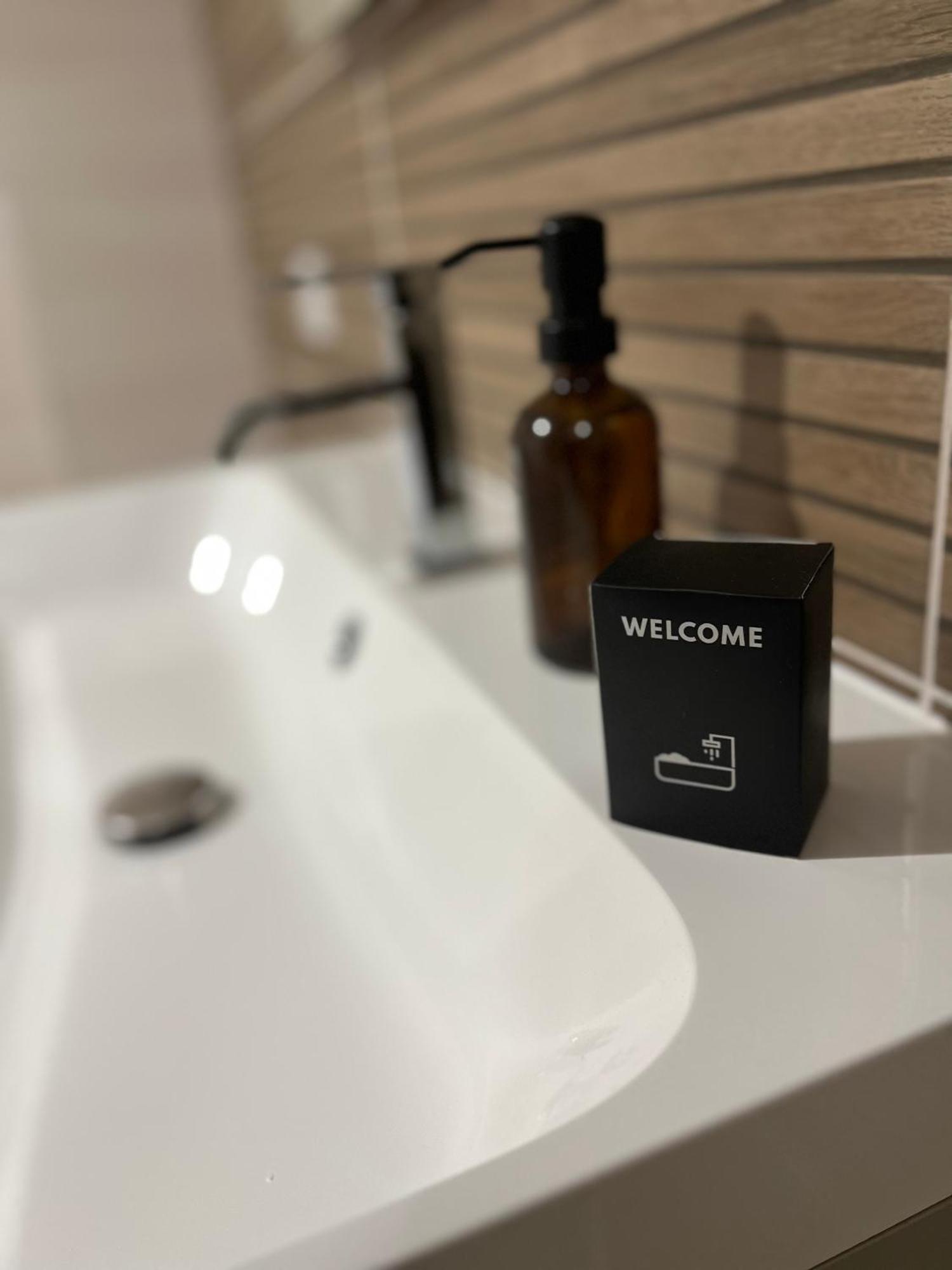 Apartmán Duplex Raffine, Elegant & Climatise - La Mezz Nîmes Exteriér fotografie