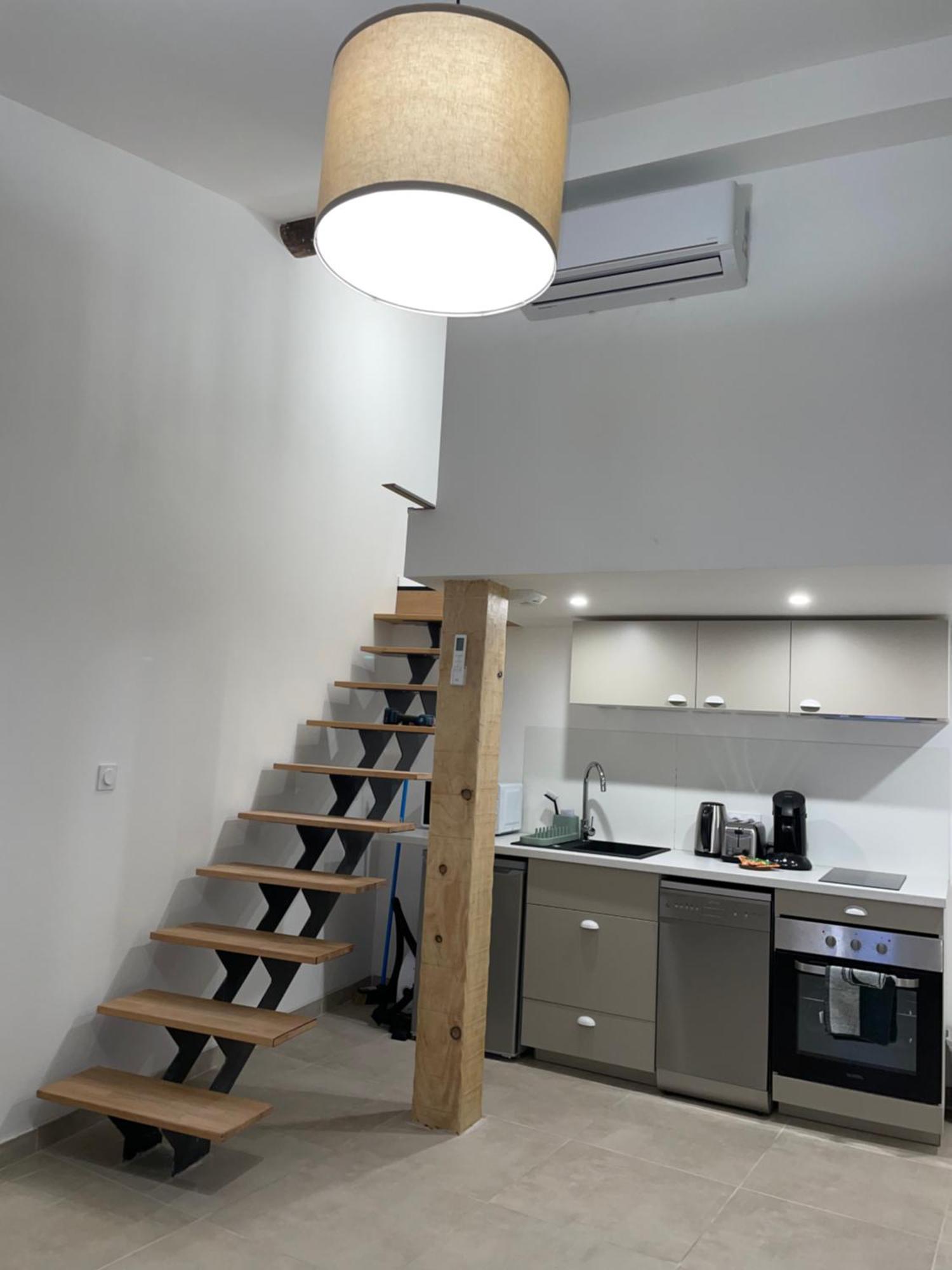 Apartmán Duplex Raffine, Elegant & Climatise - La Mezz Nîmes Exteriér fotografie