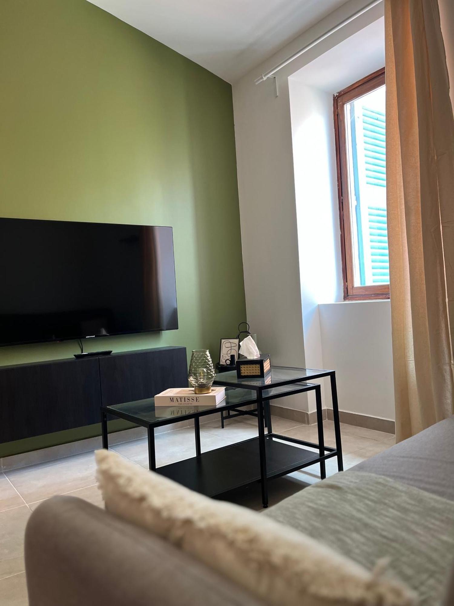 Apartmán Duplex Raffine, Elegant & Climatise - La Mezz Nîmes Exteriér fotografie